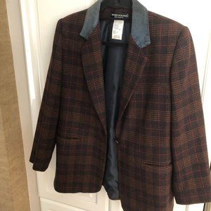 Vintage '80s fall jacket with leather collar